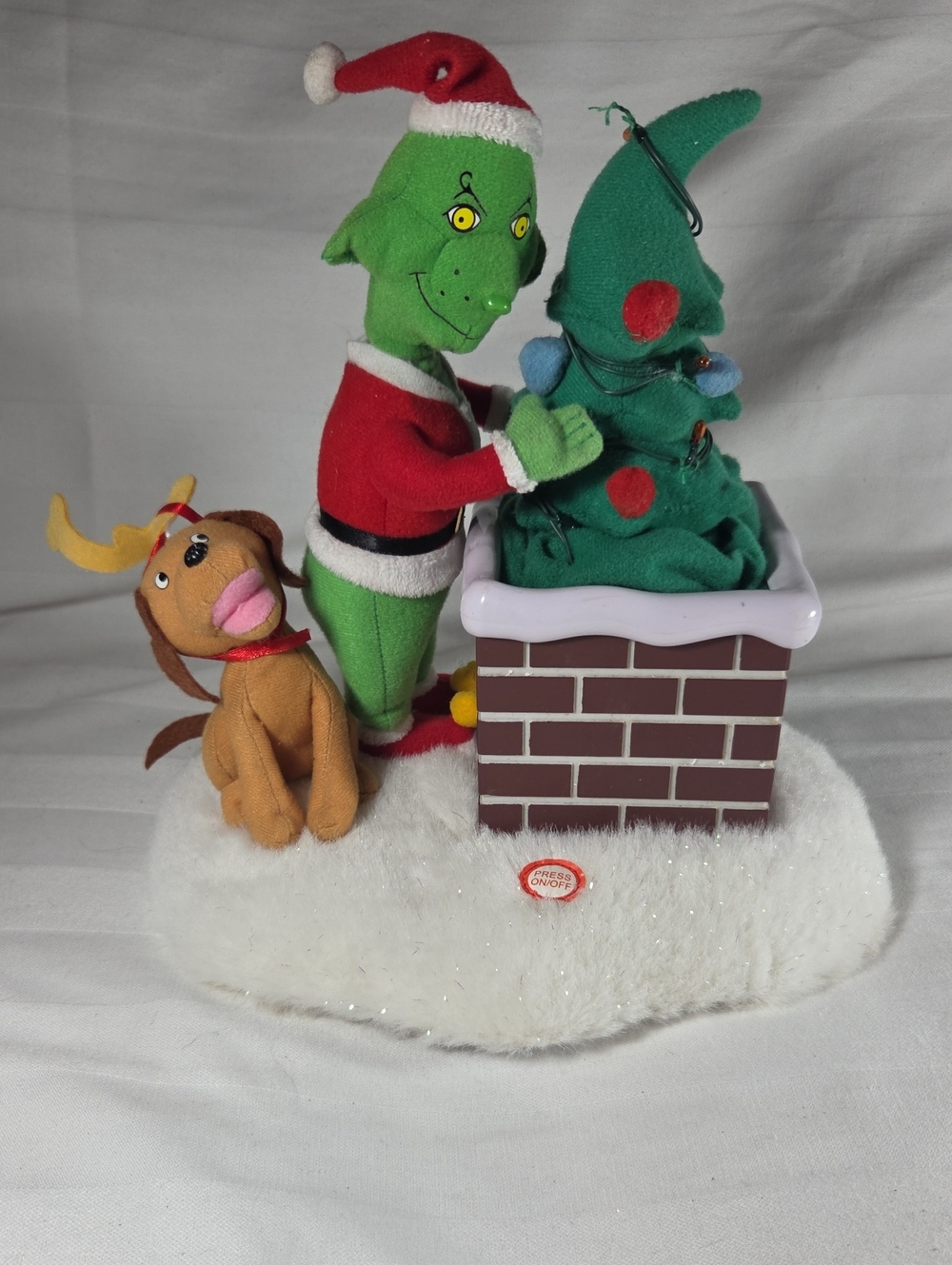 Rare Gemmy Animated The GRINCH and MAX Lighted Christmas Tree Moves & Speaks